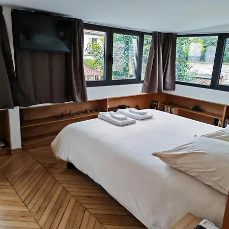 Raspail بيت ضيافة 4*