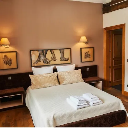 Гостевой дом Raspail 4*