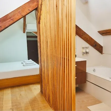Raspail Гостевой дом 4*