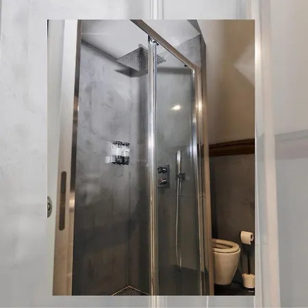 Гостевой дом Raspail 4*